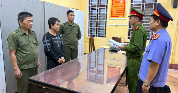 giật dây chuyền học sinh