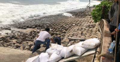 Kè biển Mũi Né bị sóng đánh sập, Lâm Đồng yêu cầu sơ tán dân