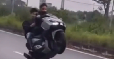 Nam thanh niên bốc đầu xe máy ở Hà Nội bị tịch thu phương tiện