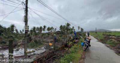 Nhà mạng tăng cường ứng cứu, hỗ trợ khách hàng vùng lũ miền Trung