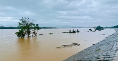 Quảng Ngãi cấp phát áo phao, di dời dân lên khu vực cao để phòng lũ