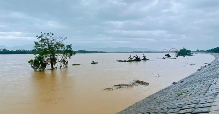 Quảng Ngãi cấp phát áo phao