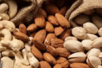 Bác sĩ khuyến cáo: Người cao tuổi nên hạn chế ba loại hạt dễ gây hại cho thận