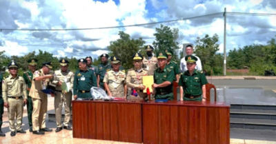 Tiếp nhận 65 công dân Việt Nam từ Campuchia tại cửa khẩu quốc tế Hoa Lư