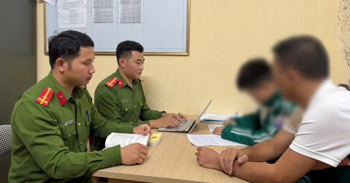 nam sinh lớp 8 bị bạn đâm