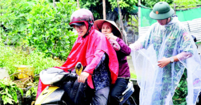 Vượt bão số 13 bằng quyết tâm và tinh thần cộng đồng