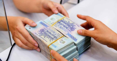 Cán bộ thuế nhận tiền trái quy định