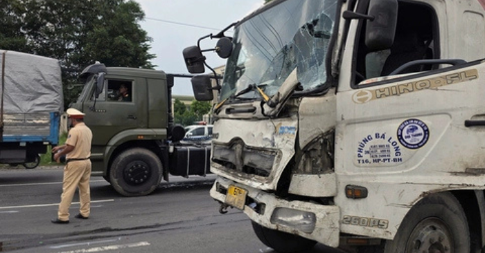 7 ô tô tông liên hoàn trên Quốc lộ 5