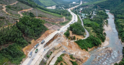 Ứng phó sạt lở trên cao tốc miền Trung