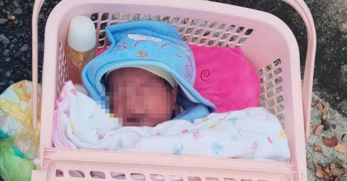 Cứu bé gái sơ sinh 3,2 kg bị vùi lấp sau công ty