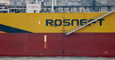 Doanh thu dầu khí Nga chạm đáy 5 năm, áp lực ngân sách gia tăng