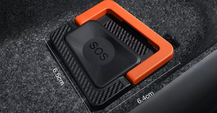 Xe Tesla: Người dùng đổ xô mua dụng cụ thoát hiểm sau loạt sự cố