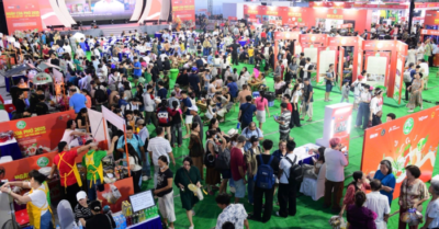 Buổi tối nhộn nhịp tại Ngày của Phở 2025, người dân xếp hàng, nhiều quán bán cả ngàn tô