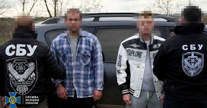 Ukraine phá đường dây trốn nhập ngũ bằng cách chui qua đường ống khí đốt