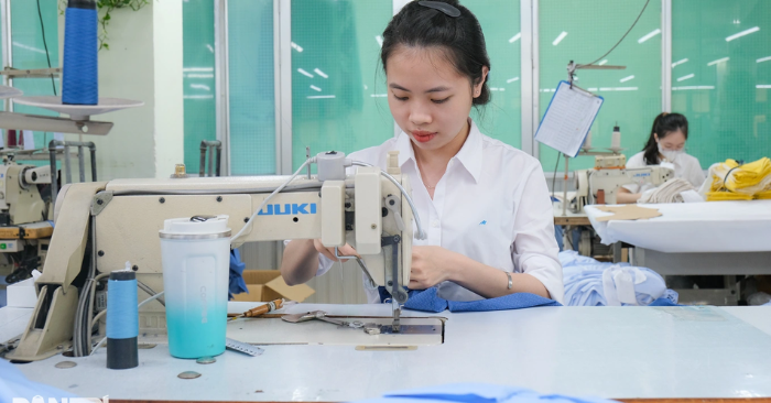 Doanh nghiệp chuẩn bị tăng lương từ 1/1/2026 ra sao?