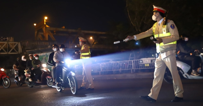 CSGT mở cao điểm kiểm soát nồng độ cồn từ Mùng 1 Tết, trực 24/24 phục vụ Đại hội XIV