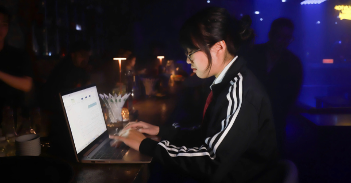 Biến quán bar thành văn phòng