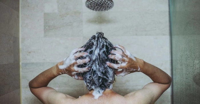 4 thời điểm không nên gội đầu