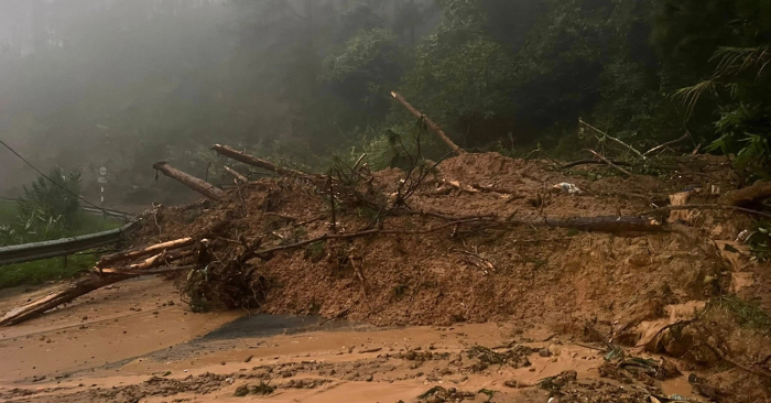 Sạt lở đèo Lâm Đồng