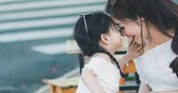 Bài học tỉnh ngộ cho phụ huynh: đồng hành đúng cách quan trọng hơn trào lưu nuôi dạy.