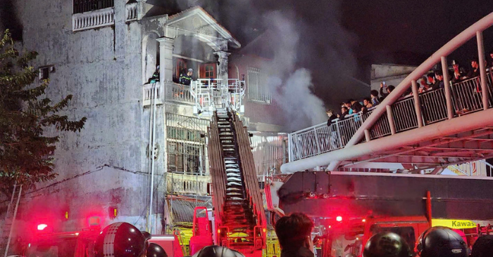 Bi kịch cháy quán ăn ở TP.HCM