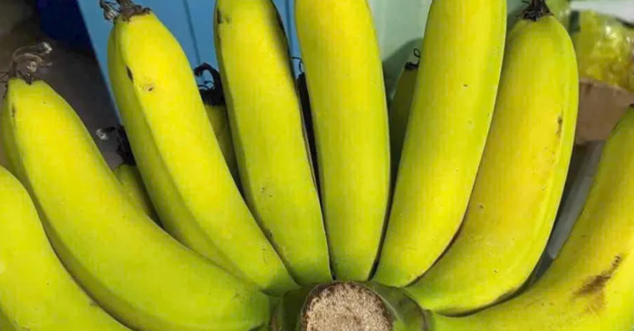 ăn chuối buổi tối