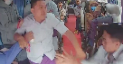 Tài xế xe buýt bị hành khách tấn công khi xe đang chạy trên quốc lộ ở Nghệ An