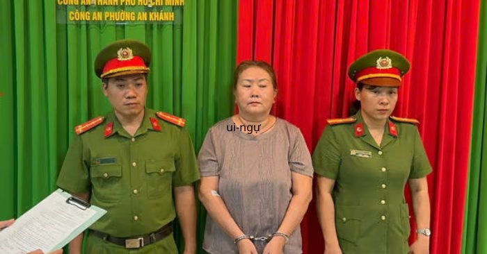 Một người bị bắt vì cho người khác đổ rác trên đất đang quản lý