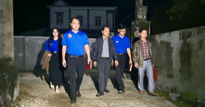 Thầy cô mở lớp học đặc biệt tại nhà học sinh mỗi tối thứ 5 ở Hà Tĩnh