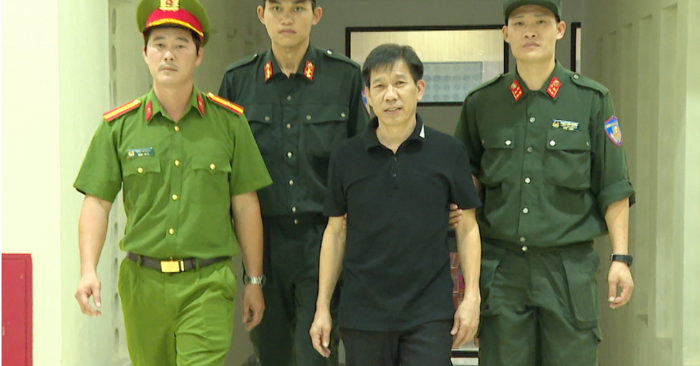 Vi “Ngộ” hối lộ để giảm án