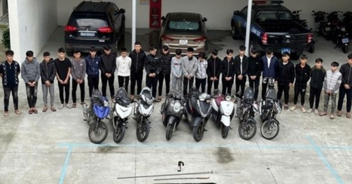 Công an Đà Nẵng khởi tố, tạm giam nhiều thiếu niên mang hung khí, phóng xe tốc độ cao để giải quyết mâu thuẫn TikTok, gây rối trật tự và nguy hiểm cho người dân