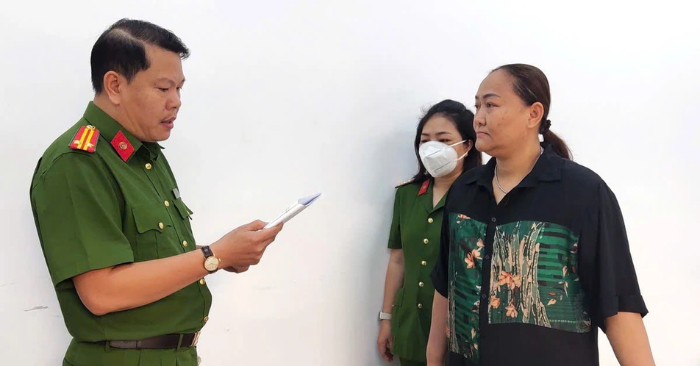 hai thác cát lậu - cựu cán bộ TPHCM “bảo kê” để nhận hối lộ