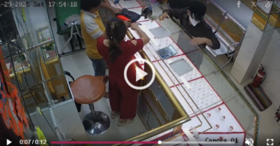 Cướp vàng tại TP.HCM: Thanh niên dọa tự đâm khi bị cảnh sát áp sát