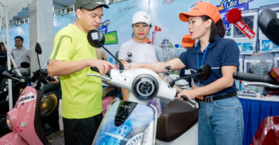 Hà Nội chuẩn bị chính sách và hạ tầng cho lộ trình chuyển đổi xe máy điện