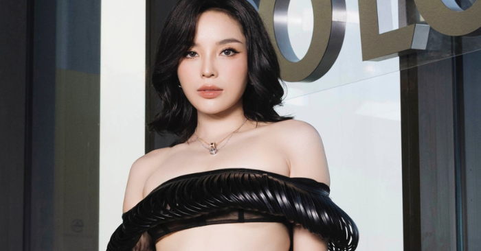 Kỳ Duyên gây “bão” với áo nửa gang tay giữa ồn ào tình cảm