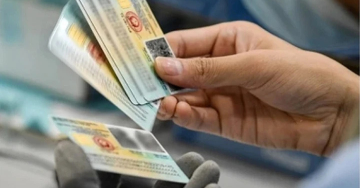 hành vi cầm cố hoặc nhận cầm cố căn cước công dân