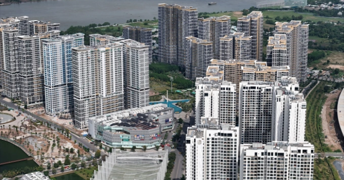 Vì sao nguồn cung tăng, giá nhà vẫn không giảm?