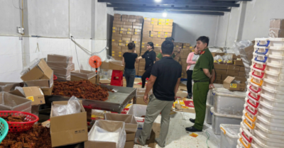 TP Hồ Chí Minh liên tiếp phát hiện cơ sở kinh doanh thực phẩm bẩn quy mô lớn