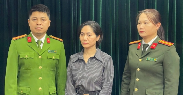 Cơ quan Cảnh sát điều tra Công an TP Hà Nội đã khởi tố, tạm giam bà Nguyễn Thị Thu Hà, Giám đốc Công ty TNHH Ngọc Việt Education, liên quan việc tổ chức chương trình nghệ thuật “Về đây bốn cánh chim trời”.