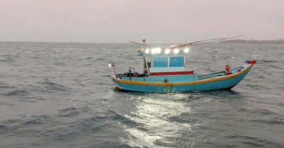 Thuyền trôi vô chủ, ngư dân bàng hoàng phát hiện người đàn ông tử vong trên biển vắng