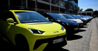 Doanh số xe điện toàn cầu trên đà chậm lại sau khi Trung Quốc siết ưu đãi