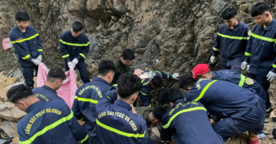 Tìm thấy 2 thi thể trong vụ sạt lở trên Quốc lộ 6