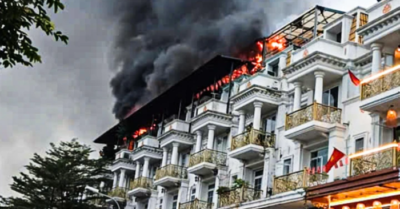 Lửa đỏ rực bao trùm dãy biệt thự liền kề ở Hà Nội