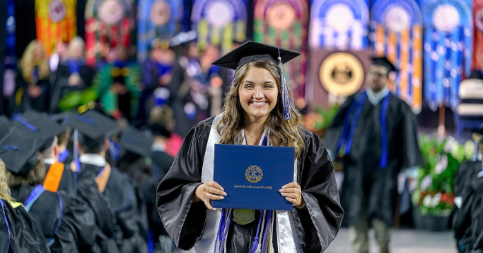 Người Mỹ vỡ mộng với bằng đại học