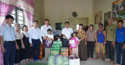 Thông tin mới vụ bố xích chân hai con trong phòng, không cho đi học