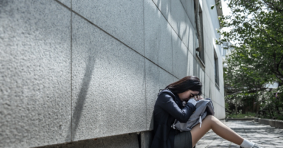 Nữ sinh Hàn Quốc tự tử sau khi bị phát tán hình ảnh ăn trộm kem