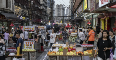 Sức ép kinh tế gia tăng và lao động Trung Quốc đối diện khủng hoảng thu nhập