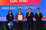 Xem tác phẩm đoạt giải nhất truyền thông về quyền con người “Việt Nam hạnh phúc”