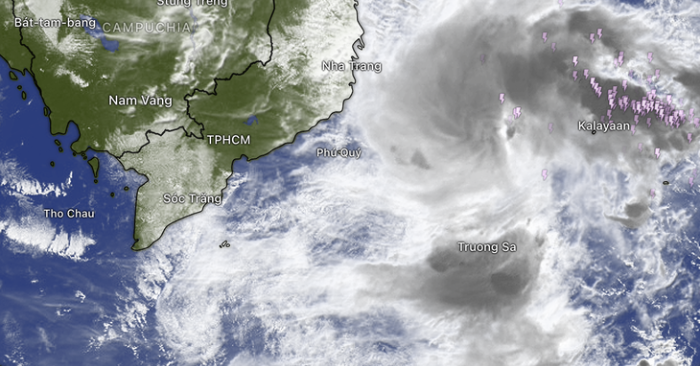 mưa lớn dồn dập