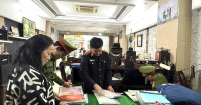 Bắt giam cặp vợ chồng chủ tiệm vàng lớn ở Thanh Hóa